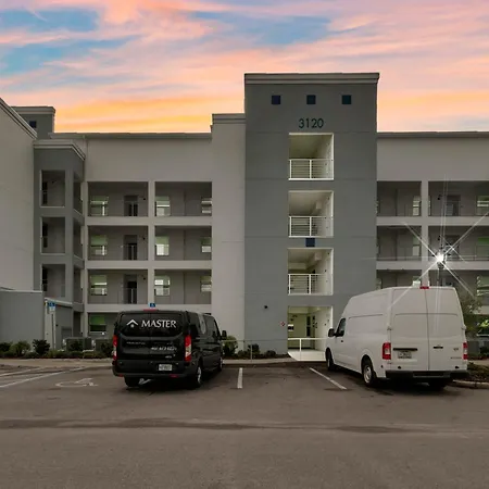 2 Bedrooms - 2 Bathrooms - Storey Lake 3120-403 Pc